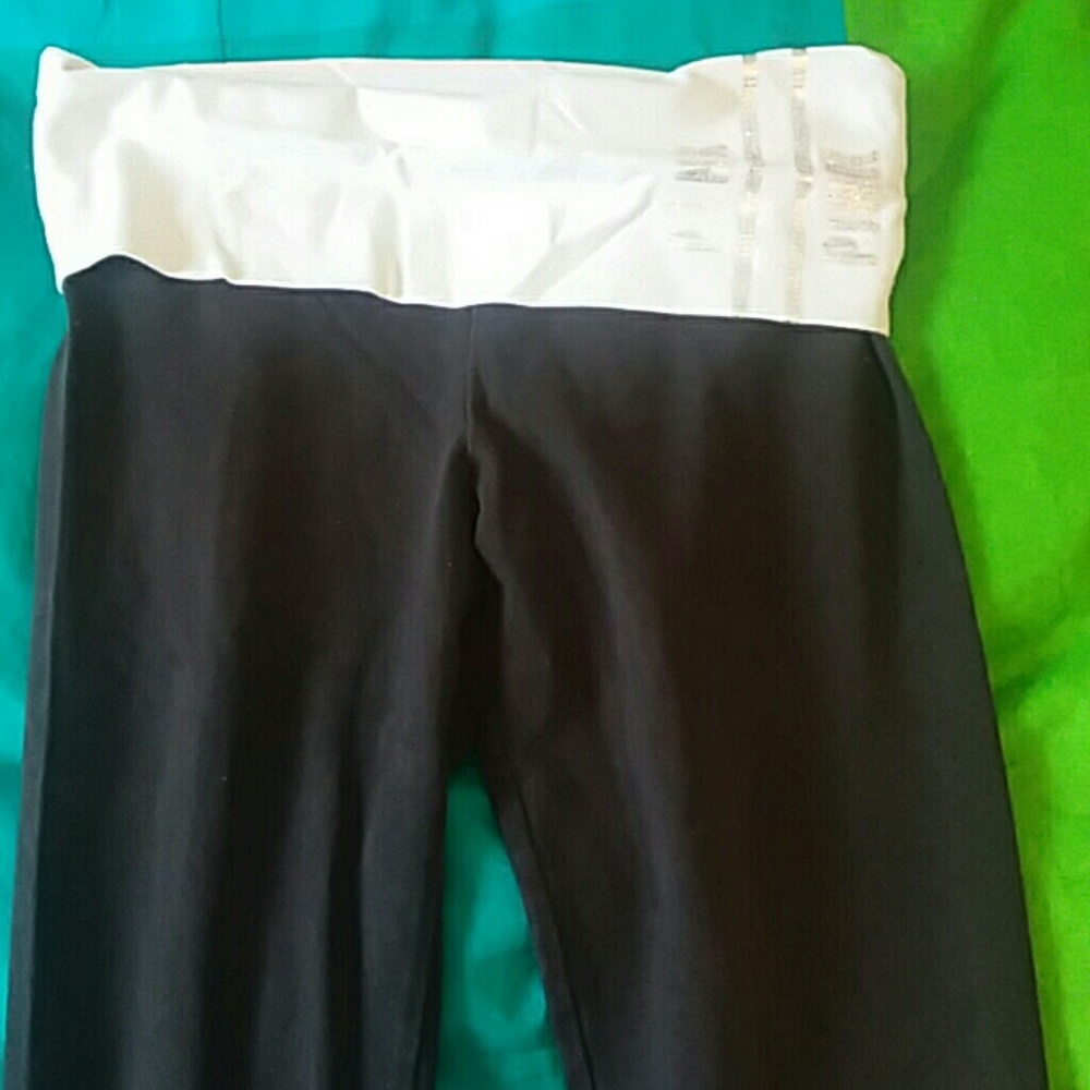 PINK yoga pants with light green band